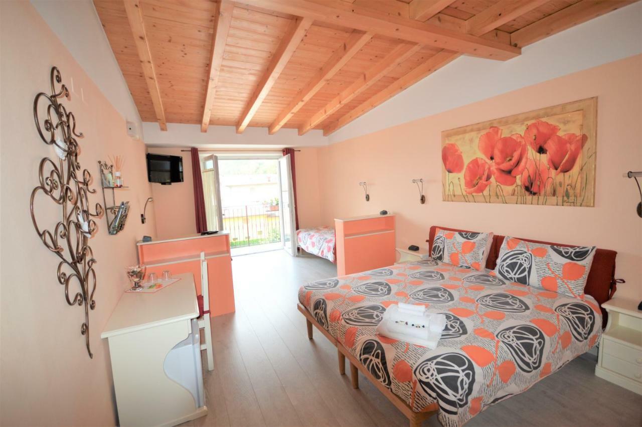 B&B La Vecchia Tipografia - Lago D'Idro Ponte Caffaro Bagian luar foto